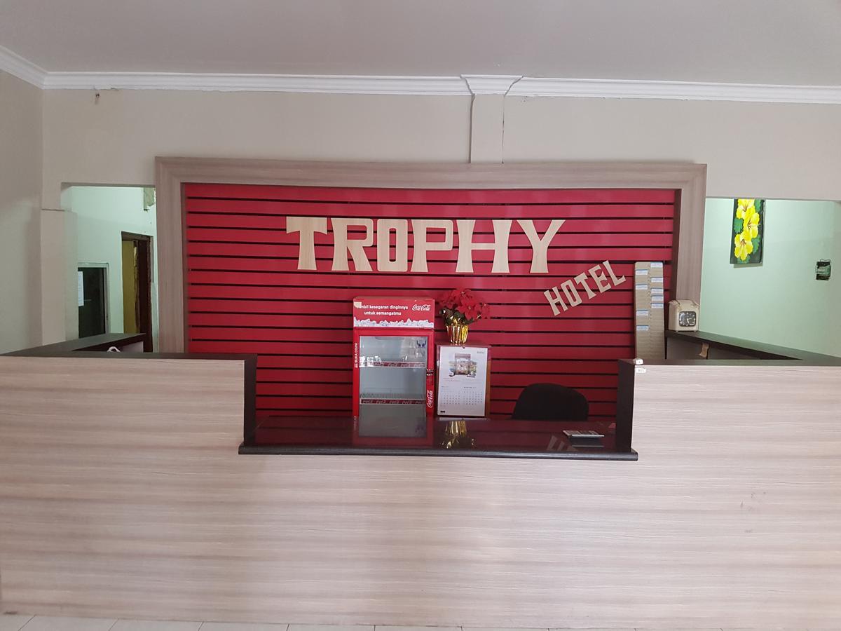 Trophy Hotel Sumbawa Besar Exteriér fotografie